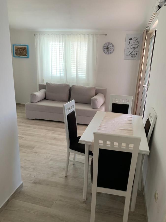 Apartman Demi Miškovići Buitenkant foto
